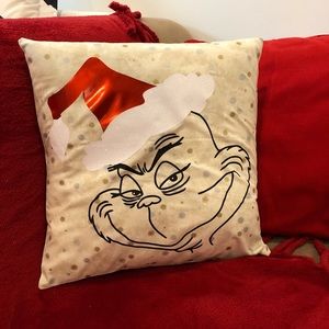 NWT grinch holiday pillow cover 16 inches